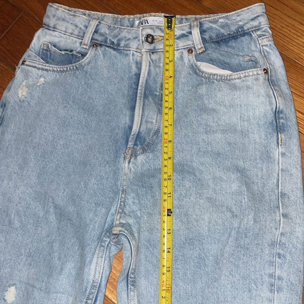 Distressed Light Blue Jeans Zara button up size 6 - Picture 5 of 6
